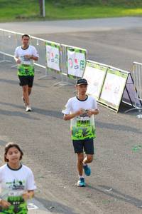 BIB: 1361
                            <button type="button" onclick="openModal(3553486)" class="btn btn-primary btn-sm float-right btn-popup" data-toggle="modal" data-target=".modal-high-quality">
                        <i class="fas fa-shopping-cart"></i> Add to Cart
                    </button>
                                            <button type="button" onclick="isThisMe(3553486, true)" class="btn btn-success btn-sm float-right btn-popup btn-isme hidden" data-toggle="tooltip" data-placement="bottom" title="นี่คือรูปของคุณใช่ไหม คลิกที่นี่เพื่อเอาเข้าอัลบั้ม">
                        <i class="fas fa-plus"></i> Add to album
                    </button>
                    <button type="button" onclick="isThisMe(3553486, false)" class="btn btn-warning btn-sm float-right btn-popup btn-isnotme hidden">
                        <i class="fas fa-ban"></i> Remove from album
                    </button>